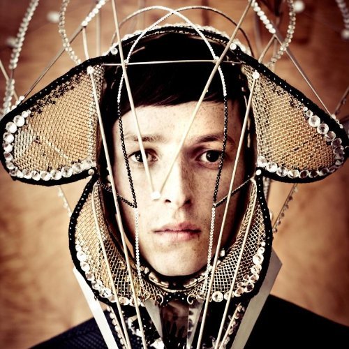 Totally Enormous Extinct Dinosaurs - Trouble