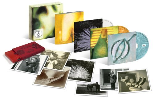 Smashing Pumpkins - Pisces Iscariot (2012 Remaster - Limited Deluxe Edition inkl. 2 CDs, DVD, MC, Postkarten & Illustrationen)